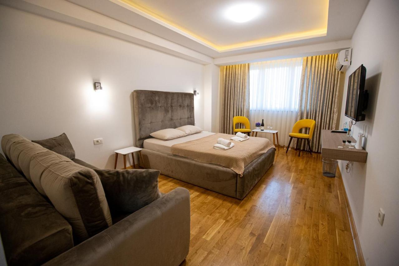 Queens Central Apartments أوهغيد المظهر الخارجي الصورة