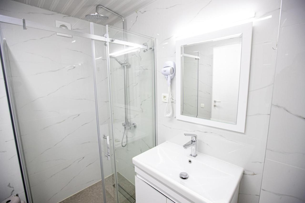 Queens Central Apartments أوهغيد المظهر الخارجي الصورة