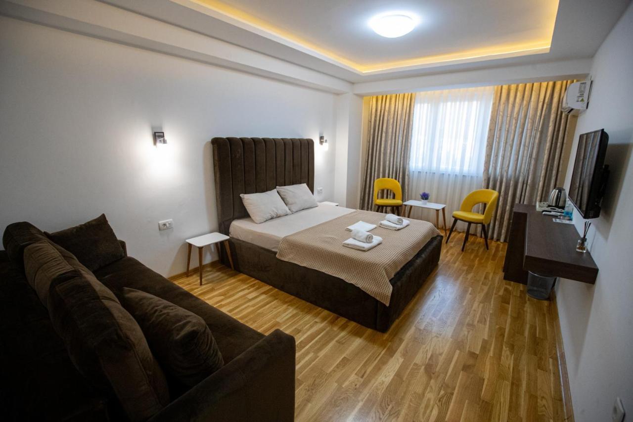 Queens Central Apartments أوهغيد المظهر الخارجي الصورة